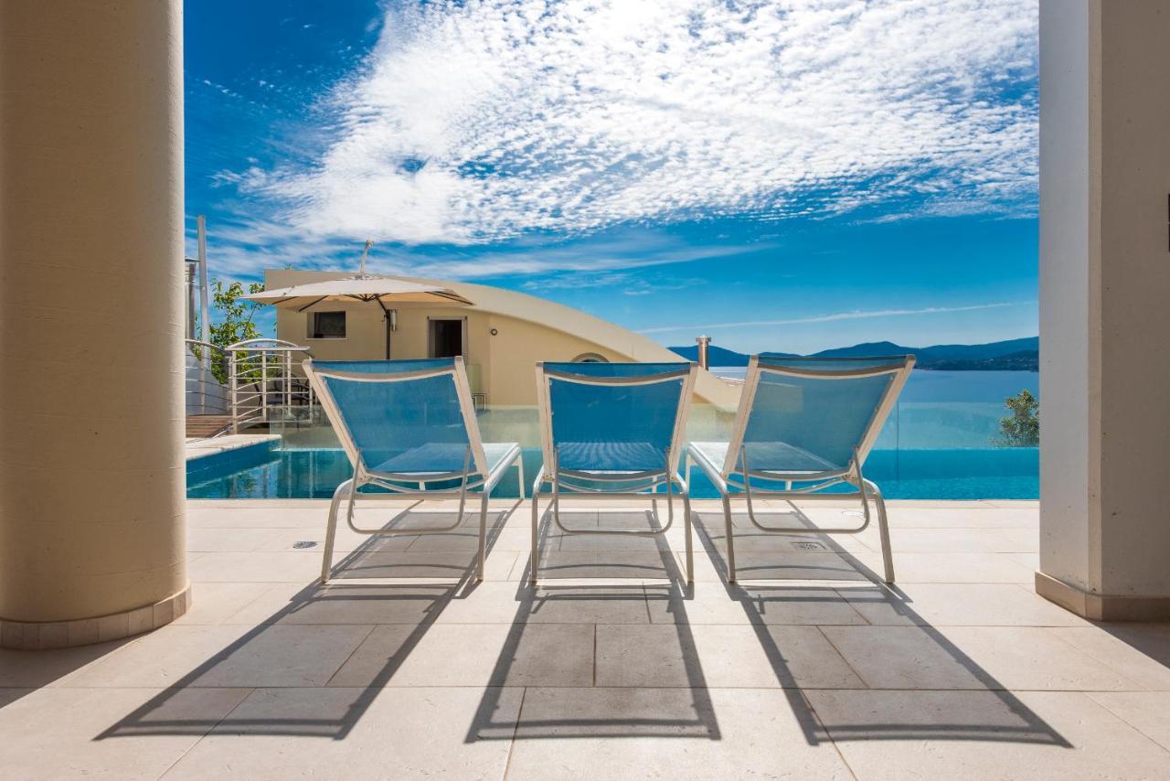 Villa Evian Palaiontsiflikion Ngoại thất bức ảnh